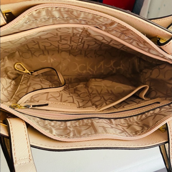 Calvin Klein purse NWT - Picture 8 of 10